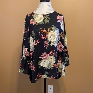 Women’s flowy flower too.